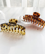 Load image into Gallery viewer, Hair Clips, 3 Pcs 4.2 Inch Large Hair Claw Clips, Claw Clips for Thick Hair Frosted Texture Big Hair Clips-Strong Hold Soft Plastic Hair Claw Clips for Women Girl’s Hair Styling Accessories
