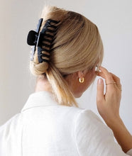 Load image into Gallery viewer, Hair Clips, 3 Pcs 4.2 Inch Large Hair Claw Clips, Claw Clips for Thick Hair Frosted Texture Big Hair Clips-Strong Hold Soft Plastic Hair Claw Clips for Women Girl’s Hair Styling Accessories
